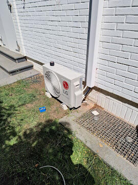 Climatisation extérieure installée sur maison à Dudelange